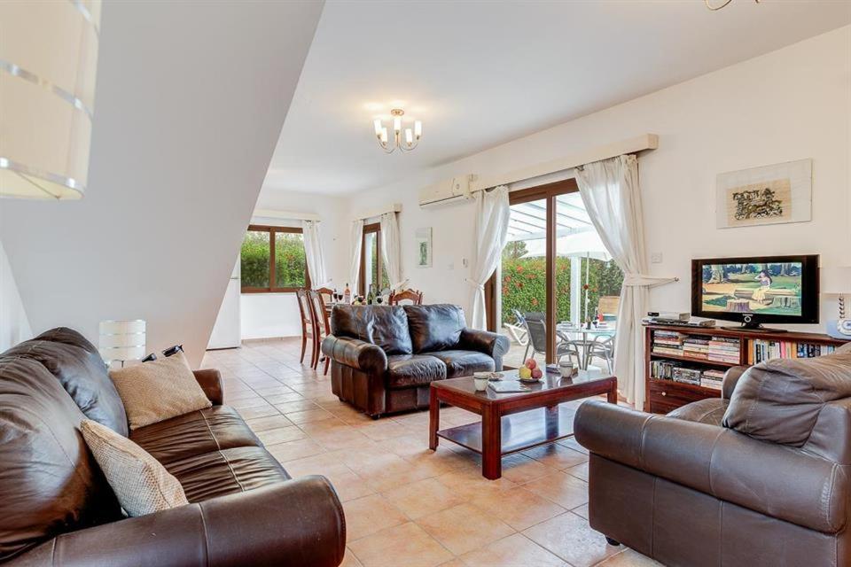 Argaka Beachfront Villa Paphos Exterior photo
